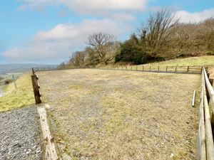 Photo 11- click for photo gallery